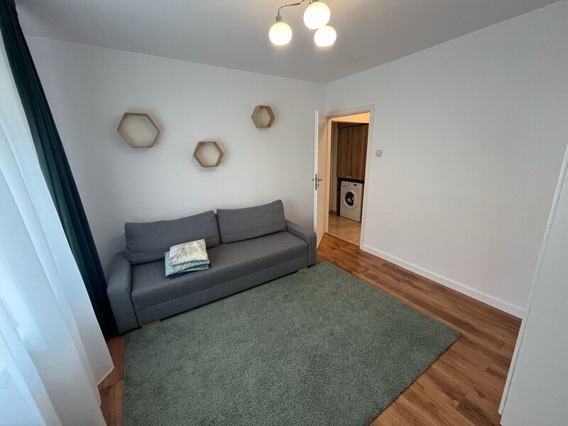 Timpuri Noi, Nerva Traian, apartament 3 camere decomandat tip H.