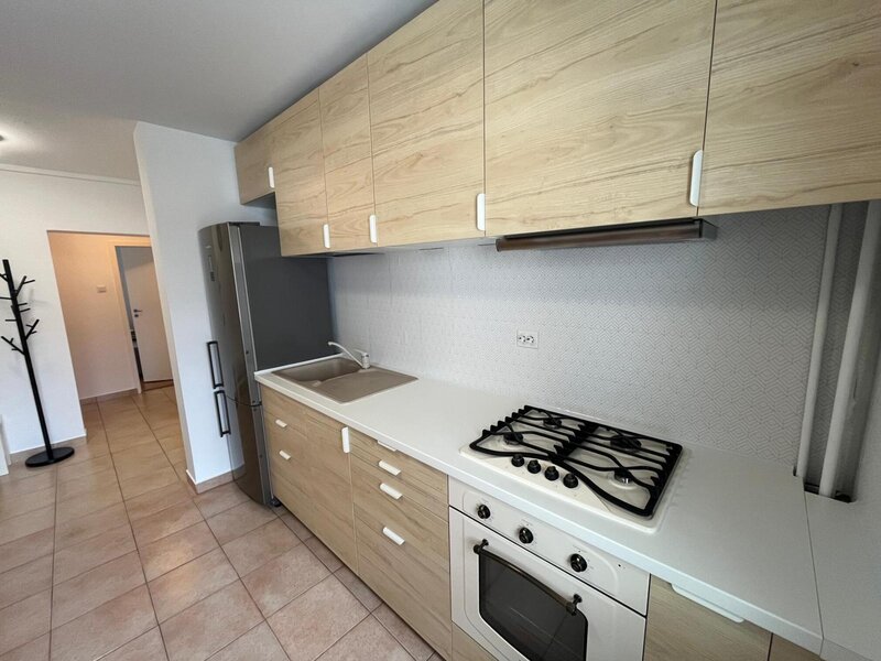 Timpuri Noi, Nerva Traian, apartament 3 camere decomandat tip H.