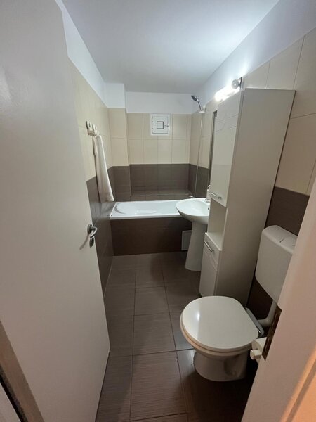 Timpuri Noi, Nerva Traian, apartament 3 camere decomandat tip H.