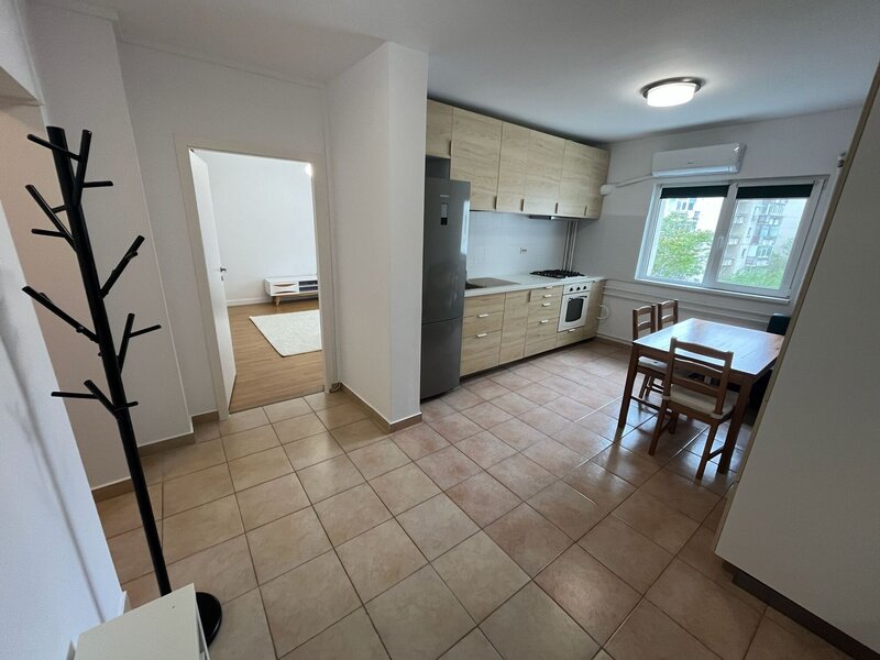 Timpuri Noi, Nerva Traian, apartament 3 camere decomandat tip H.